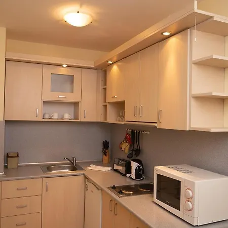 Apartment *by The Slope* Cozy One-bedroom Flat With Balcony *