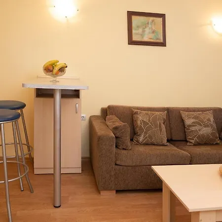 *by The Slope* Cozy One-bedroom Flat With Balcony *