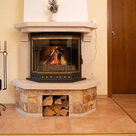 Apartment *by The Slope* Cozy One-bedroom Flat With Balcony *